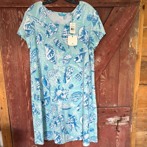 Tori Richard Dresses & Skirts - Tori Richard Sea of Love Kennedy shades of blue sea shell print T shirt midi NWT